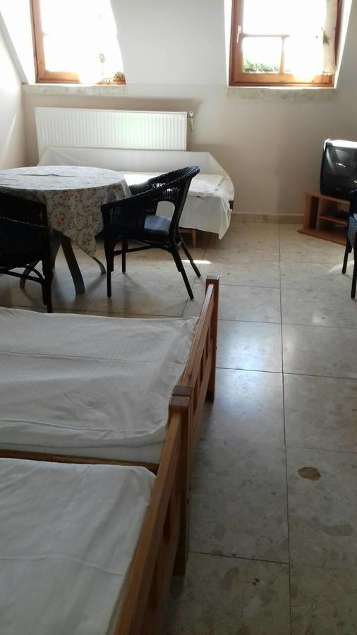 קסזטלי Palatinus Apartmanok מראה חיצוני תמונה