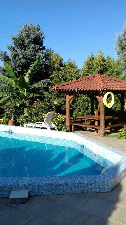 קסזטלי Palatinus Apartmanok מראה חיצוני תמונה